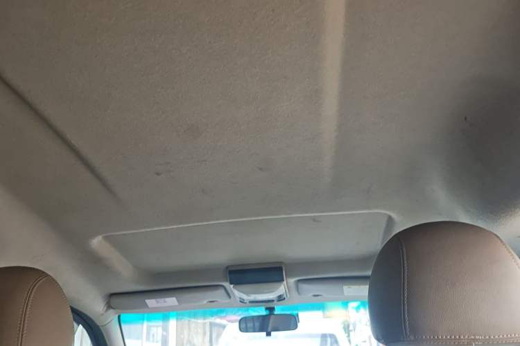 Used FORTHING Lingzhi 2019 M5L 1.6L 7-Seater Luxury Model China VI Standard Headliner