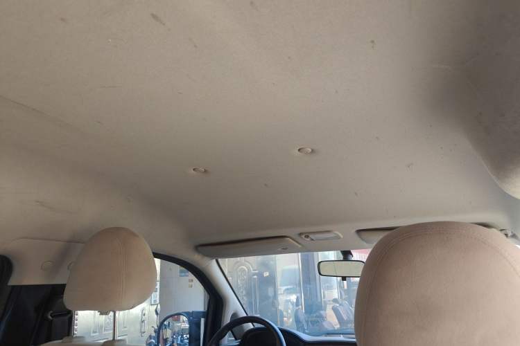 Used FORTHING Lingzhi 2019 Facelifted M5L 1.6L 7-Seater Base Model China VI Standard Headliner