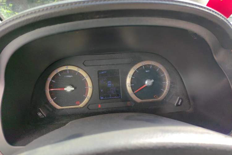 Used FORTHING Lingzhi 2019 M5L 1.6L 7-Seater Luxury Model China VI Standard Instrument Cluster