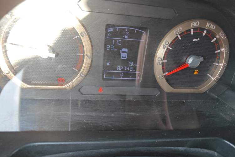 Used FORTHING Lingzhi 2019 M5L 1.6L 7-Seater Luxury Model China VI Standard Instrument Cluster