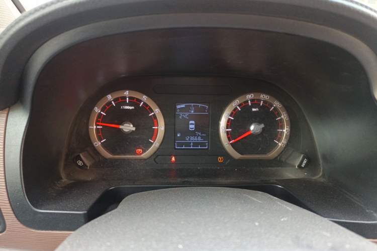 Used FORTHING Lingzhi 2019 Facelifted M5L 1.6L 7-Seater Base Model China VI Standard Instrument Cluster