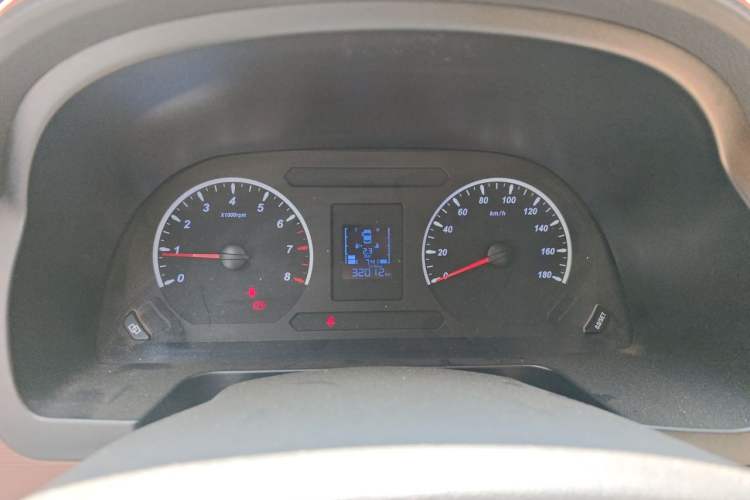 Used FORTHING Lingzhi 2019 M5L 1.6L 7-Seater Exclusive Model China VI Standard Instrument Cluster