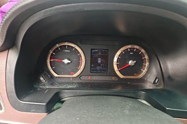 Used FORTHING Lingzhi 2019 M5L 1.6L 7-Seater Luxury Model China VI Standard Instrument Cluster