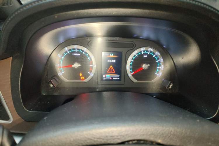 Used FORTHING Lingzhi 2019 M5L 1.6L 7-Seater Luxury Model China VI Standard Instrument Cluster