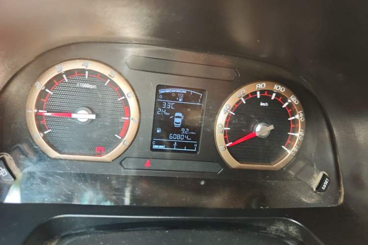 Used FORTHING Lingzhi 2019 Facelifted M5L 1.6L 7-Seater Base Model China VI Standard Instrument Cluster