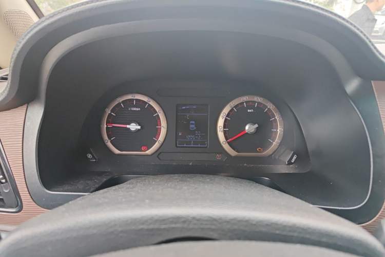 Used FORTHING Lingzhi 2019 M5L 1.6L 7-Seater Exclusive Model China VI Standard Instrument Cluster