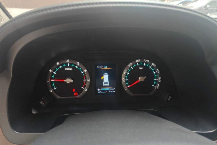 Used FORTHING Lingzhi 2019 M5L 1.6L 7-Seater Luxury Model China VI Standard Instrument Cluster
