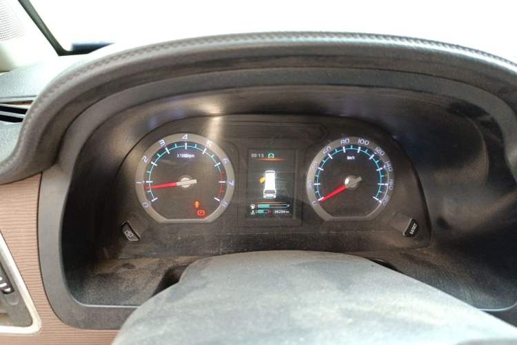 Used FORTHING Lingzhi 2019 M5L 1.6L 7-Seater Luxury Model China VI Standard Instrument Cluster