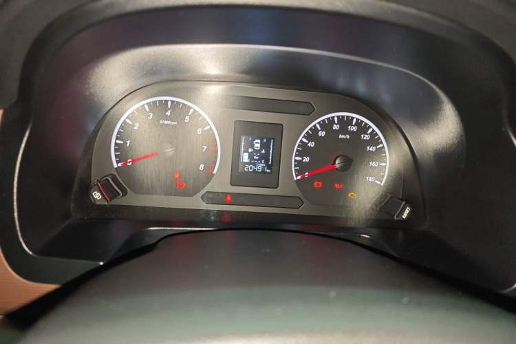 Used FORTHING Lingzhi 2019 M5L 1.6L 7-Seater Standard Model China VI Instrument Cluster