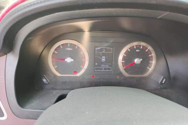 Used FORTHING Lingzhi 2019 M5L 1.6L 7-Seater Comfort Model China VI Standard Instrument Cluster