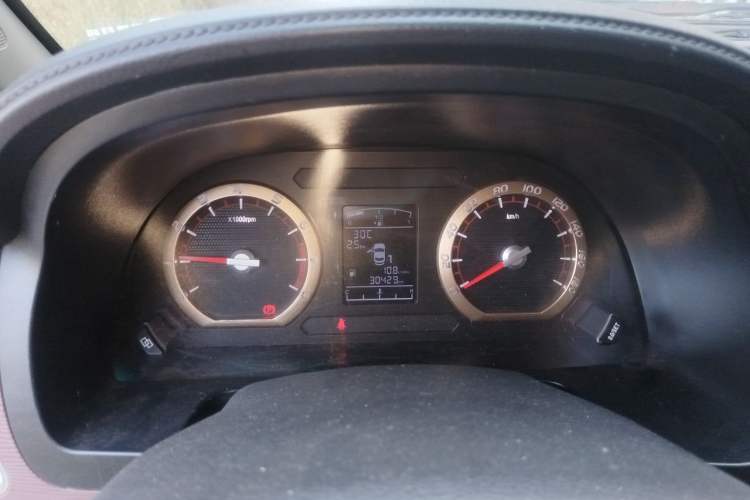 Used FORTHING Lingzhi 2019 M5 1.6L 7-Seater Luxury Model China VI Standard Instrument Cluster
