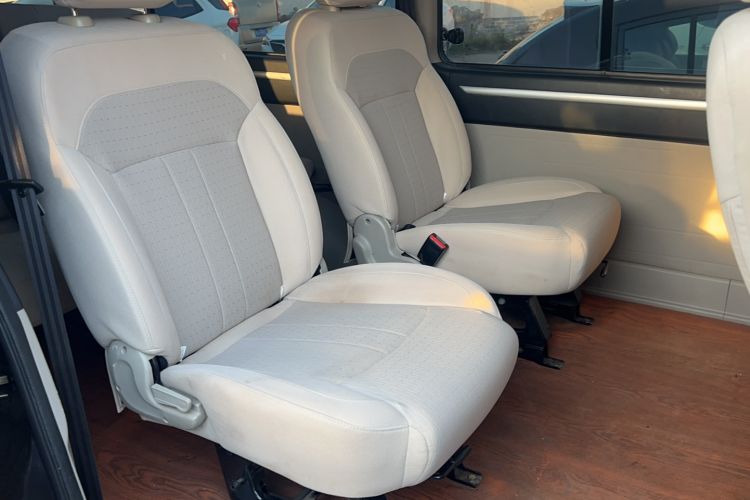 Used FORTHING Lingzhi 2019 M5L 1.6L 7-Seater Standard Model China VI Interior 2
