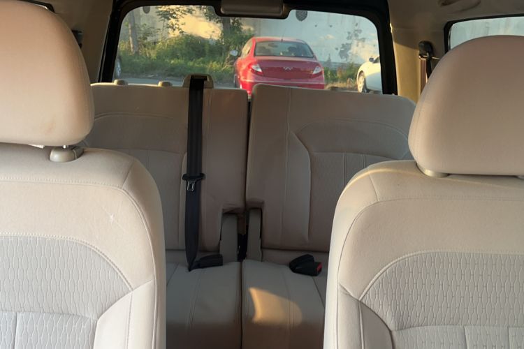 Used FORTHING Lingzhi 2019 M5L 1.6L 7-Seater Standard Model China VI Interior 3