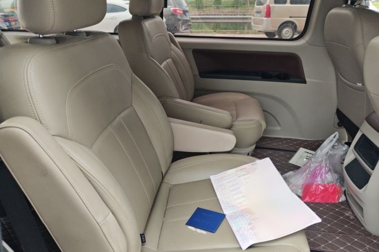 Used FORTHING Lingzhi 2019 M5L 1.6L 7-Seater Standard Model China VI Interior 4
