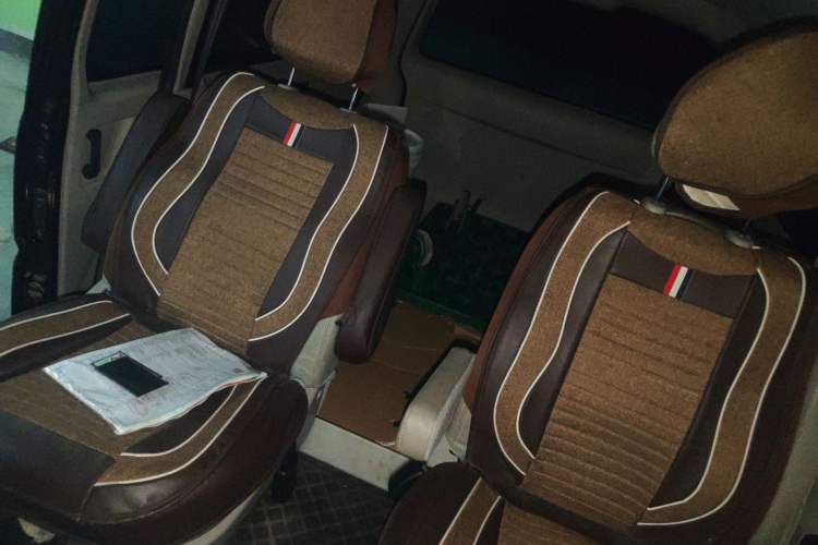 Used FORTHING Lingzhi 2019 M5L 1.6L 7-Seater Luxury Model China VI Standard Interior 4