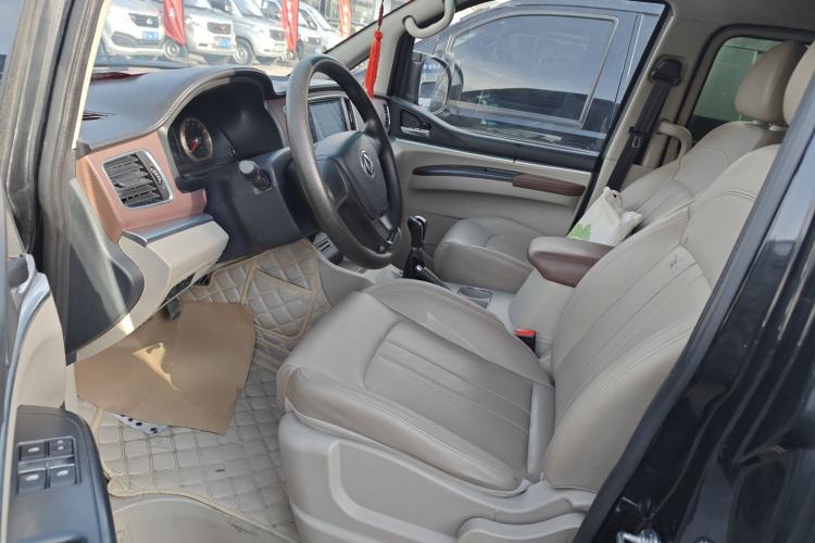 Used FORTHING Lingzhi 2019 M5L 1.6L 7-Seater Luxury Model China VI Standard Left Front Seat