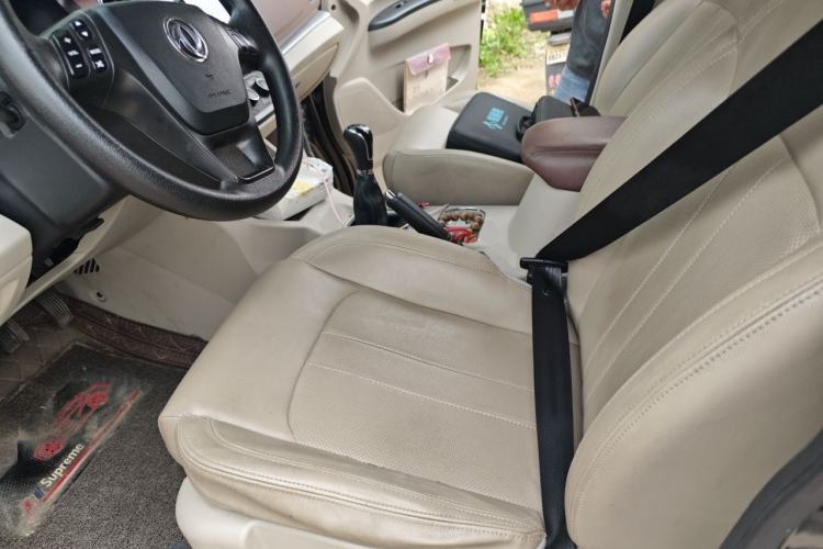 Used FORTHING Lingzhi 2019 M5L 1.6L 7-Seater Standard Model China VI Left Front Seat