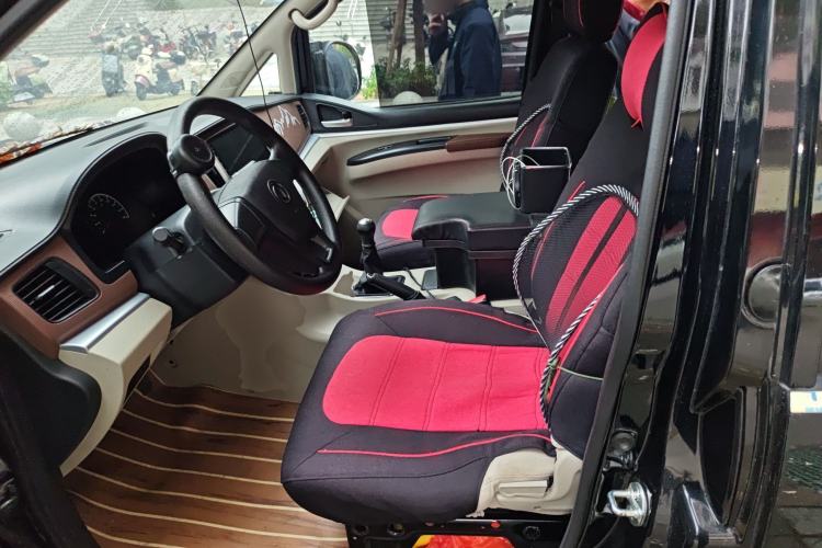 Used FORTHING Lingzhi 2019 M5L 1.6L 7-Seater Base Model China VI Standard Left Front Seat