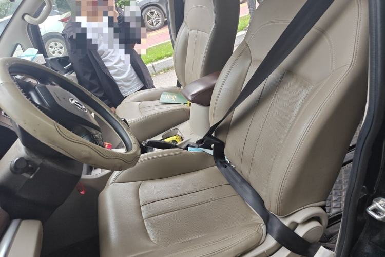 Used FORTHING Lingzhi 2019 M5L 1.6L 7-Seater Luxury Model China VI Standard Left Front Seat