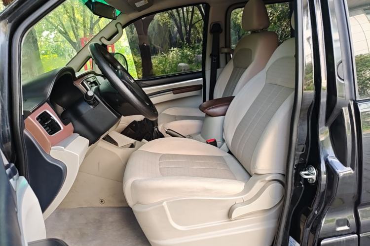 Used FORTHING Lingzhi 2019 M5L 1.6L 7-Seater Comfort Model China VI Standard Left Front Seat