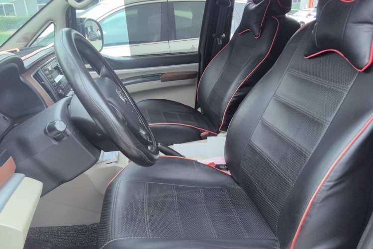 Used FORTHING Lingzhi 2019 Facelifted M5L 1.6L 7-Seater Base Model China VI Standard Left Front Seat
