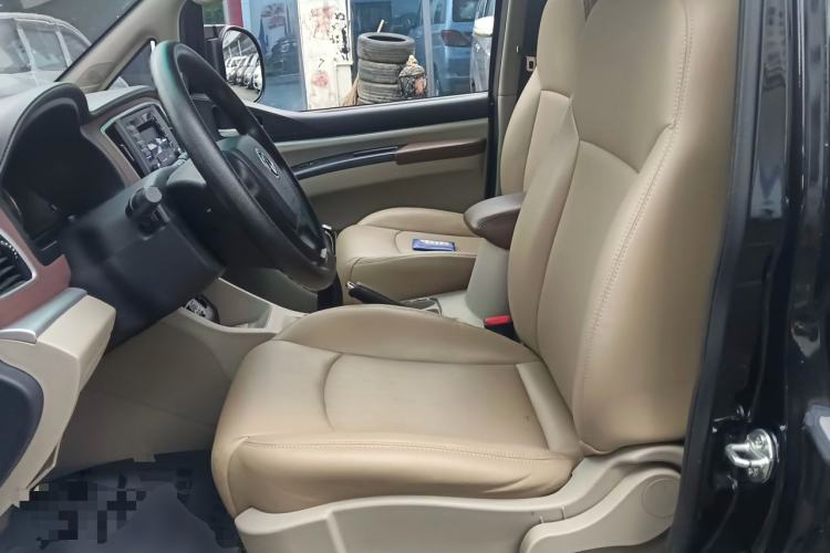 Used FORTHING Lingzhi 2019 M5L 1.6L 7-Seater Base Model China VI Standard Left Front Seat