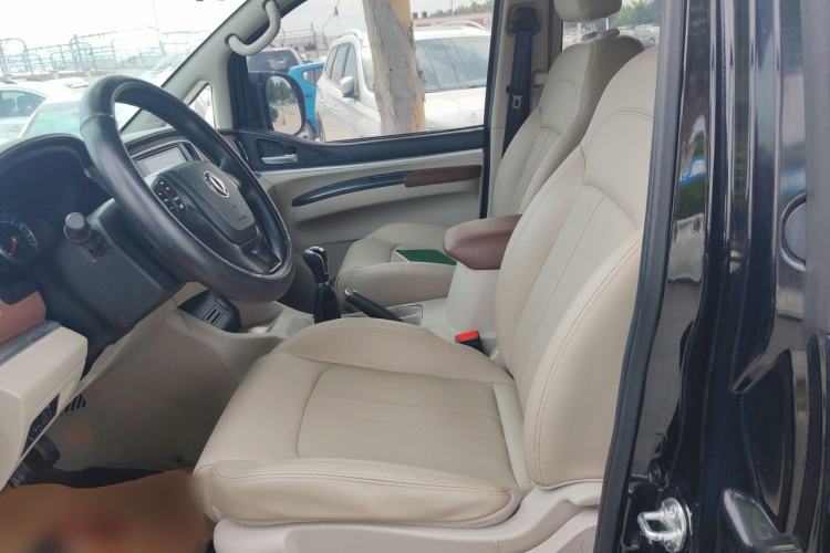 Used FORTHING Lingzhi 2019 M5L 1.6L 7-Seater Luxury Model China VI Standard Left Front Seat