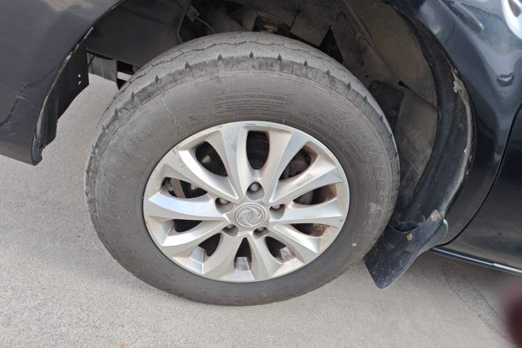 Used FORTHING Lingzhi 2019 M5L 1.6L 7-Seater Luxury Model China VI Standard Left Front Wheel Hub