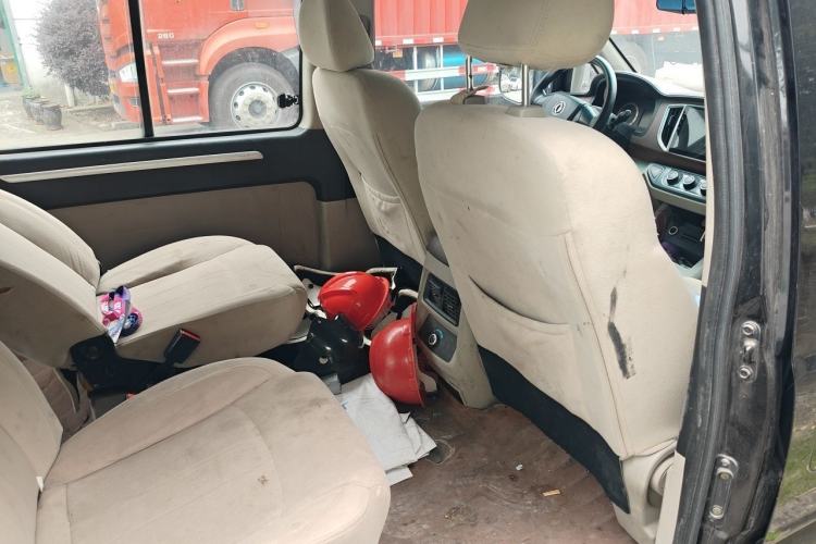 Used FORTHING Lingzhi 2019 M5L 1.6L 7-Seater Standard Model China VI Left Rear Seat
