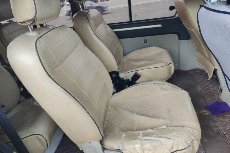 Used FORTHING Lingzhi 2019 Facelifted M5L 1.6L 9-Seater Base Model China VI Standard Left Rear Seat