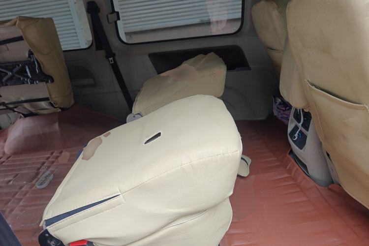 Used FORTHING Lingzhi 2019 M5L 1.6L 7-Seater Standard Model China VI Left Rear Seat