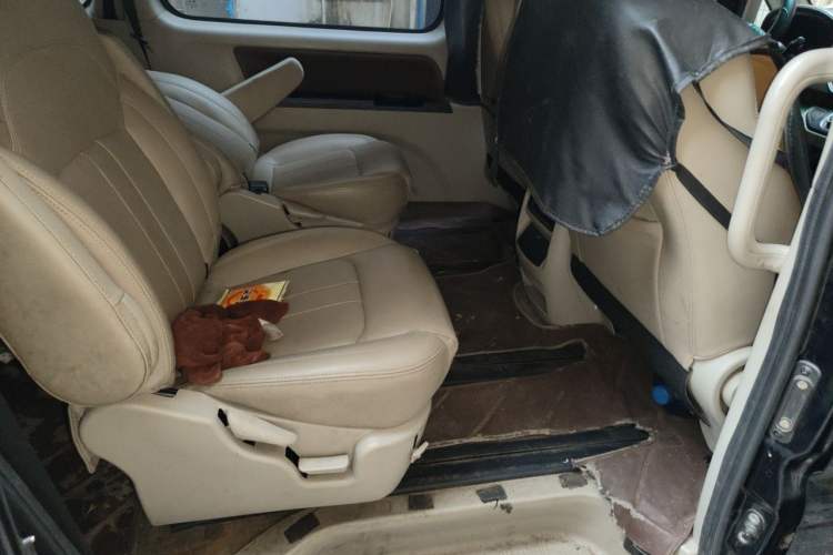 Used FORTHING Lingzhi 2019 M5L 1.6L 7-Seater Luxury Model China VI Standard Left Rear Seat
