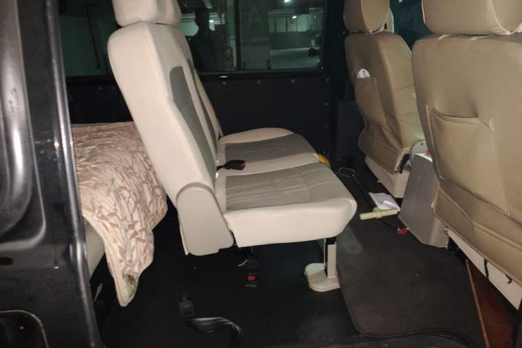 Used FORTHING Lingzhi 2019 M5L 1.6L 7-Seater Standard Model China VI Left Rear Seat