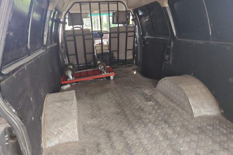 Used FORTHING Lingzhi 2019 V3 1.6L 2-Seat Standard Model China VI Left Rear Seat
