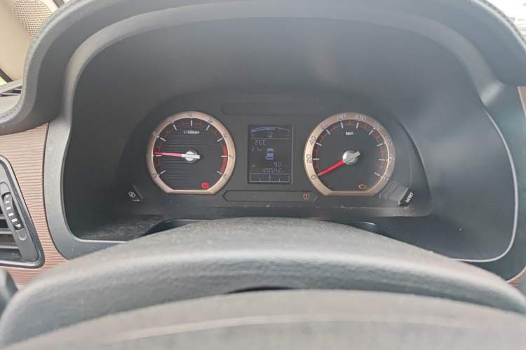 Used FORTHING Lingzhi 2019 M5L 1.6L 7-Seater Exclusive Model China VI Standard Odometer Close Up