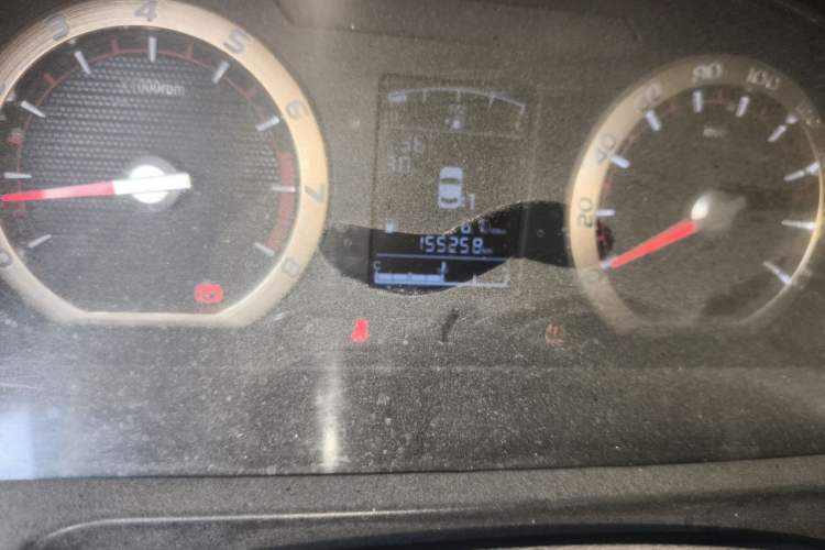 Used FORTHING Lingzhi 2019 M5L 1.6L 7-Seater Exclusive Model China VI Standard Odometer Close Up