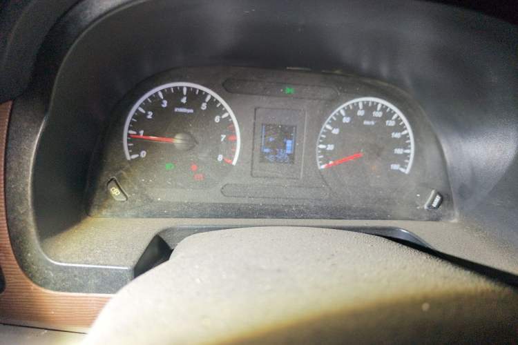 Used FORTHING Lingzhi 2019 V3 1.6L 2-Seat Standard Model China VI Odometer Close Up