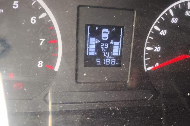 Used FORTHING Lingzhi 2019 M5L 1.6L 7-Seater Exclusive Model China VI Standard Odometer Close Up