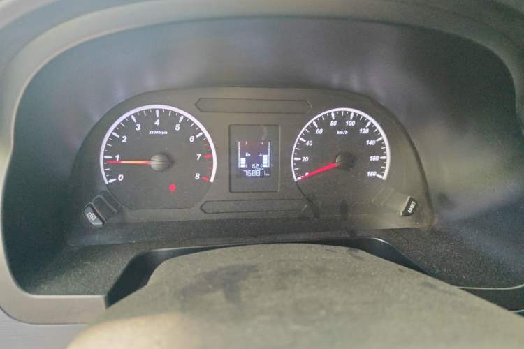 Used FORTHING Lingzhi 2019 V3 1.6L 2-Seat Standard Model China VI Odometer Close Up