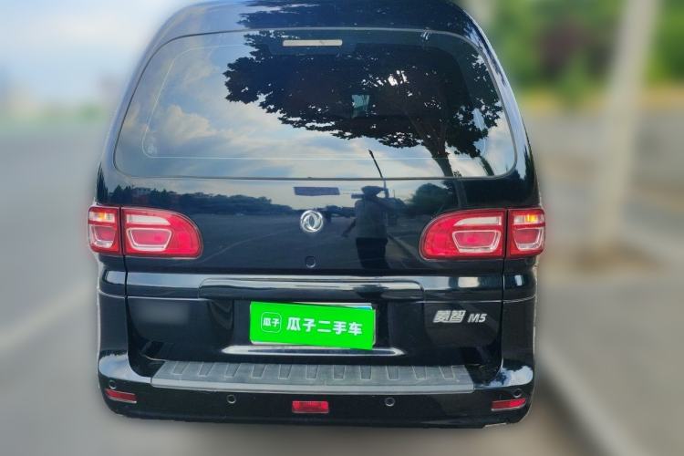 Used FORTHING Lingzhi 2019 Facelifted M5L 1.6L 9-Seater Base Model China VI Standard Rear