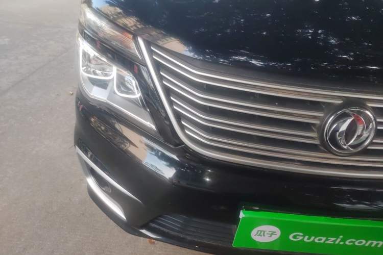 Used FORTHING Lingzhi 2019 M5L 1.6L 7-Seater Base Model China VI Standard Right Front Headlight