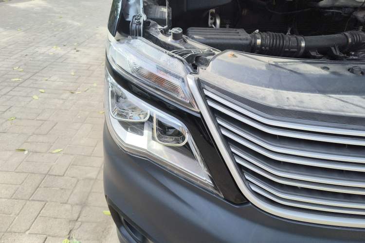 Used FORTHING Lingzhi 2019 V3 1.6L 2-Seat Standard Model China VI Right Front Headlight