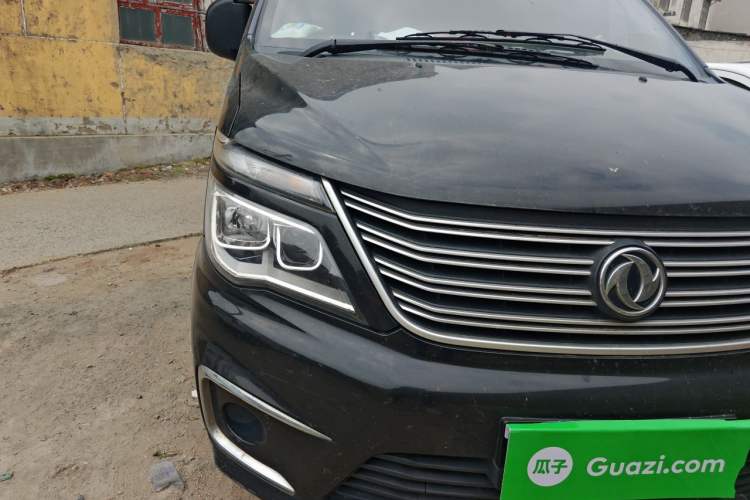 Used FORTHING Lingzhi 2019 Facelifted M5L 1.6L 7-Seater Base Model China VI Standard Right Front Headlight