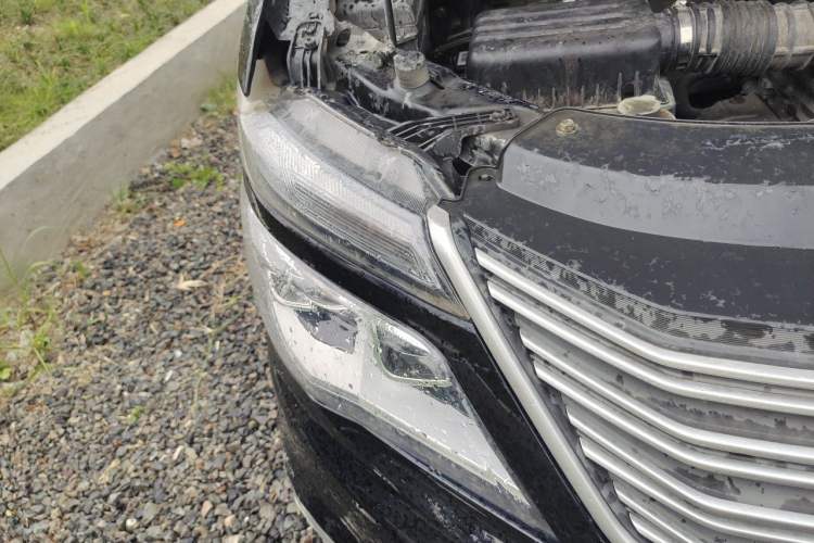 Used FORTHING Lingzhi 2019 M5L 1.6L 7-Seater Exclusive Model China VI Standard Right Front Headlight