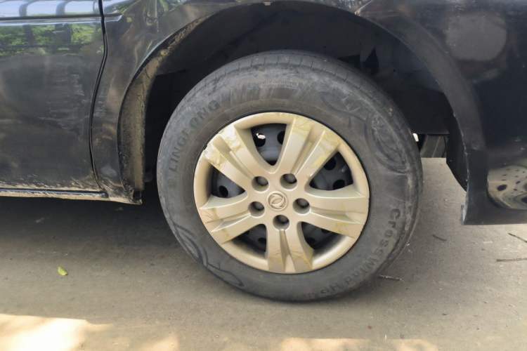 Used FORTHING Lingzhi 2019 M5L 1.6L 7-Seater Base Model China VI Standard Right Front Wheel Hub