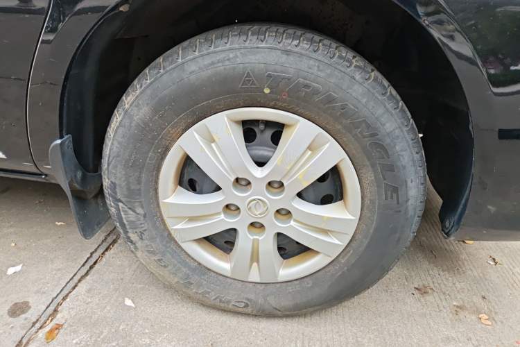 Used FORTHING Lingzhi 2019 M5L 1.6L 7-Seater Base Model China VI Standard Right Front Wheel Hub