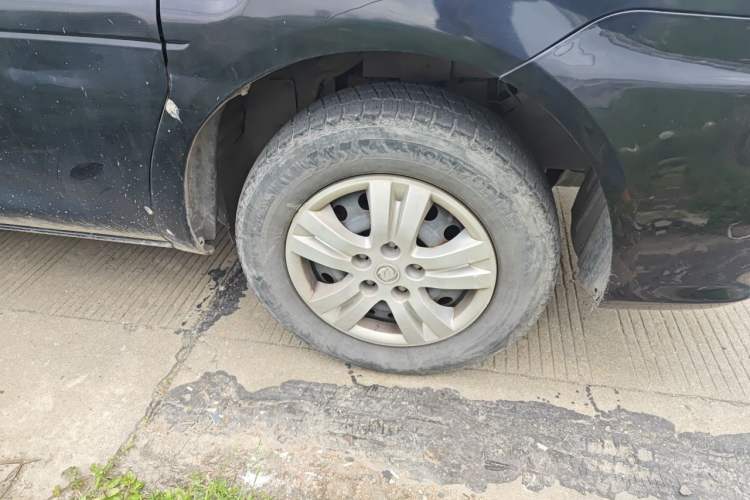 Used FORTHING Lingzhi 2019 M5L 1.6L 7-Seater Exclusive Model China VI Standard Right Front Wheel Hub