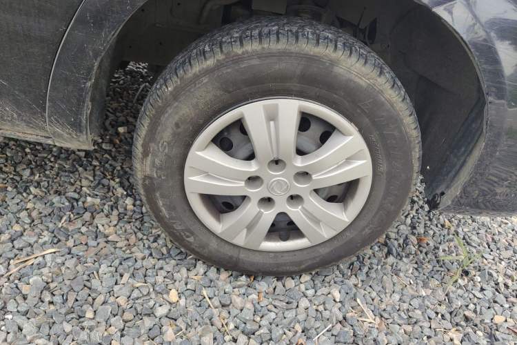 Used FORTHING Lingzhi 2019 M5L 1.6L 7-Seater Exclusive Model China VI Standard Right Front Wheel Hub