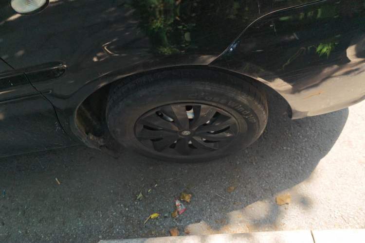 Used FORTHING Lingzhi 2019 V3 1.6L 2-Seat Standard Model China VI Right Front Wheel Hub