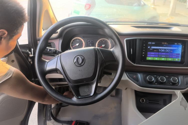 Used FORTHING Lingzhi 2019 M5 1.6L 7-Seater Base Model China VI Steering Wheel